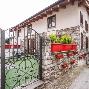 My Holidays - Il Sogno di Claudia Gera Lario